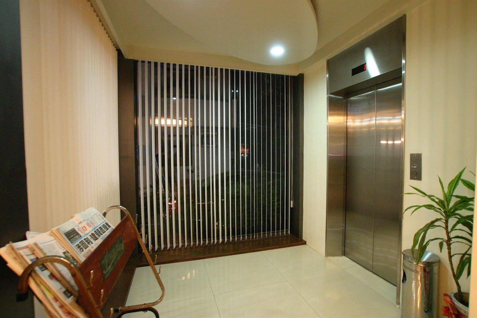 King Town Hotel Luodong Exterior foto