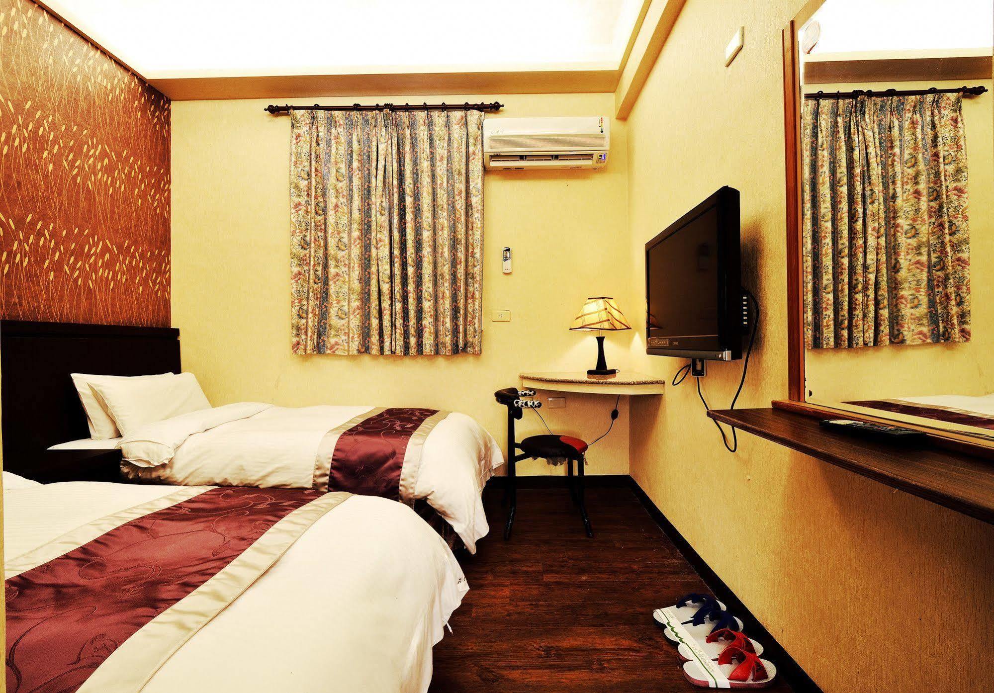 King Town Hotel Luodong Exterior foto